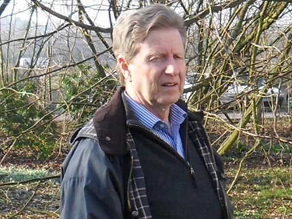 Martin Hollerbach ist Experte für Obst- und Gemüseanbau.