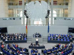 Blick in den Saal des Bundestags